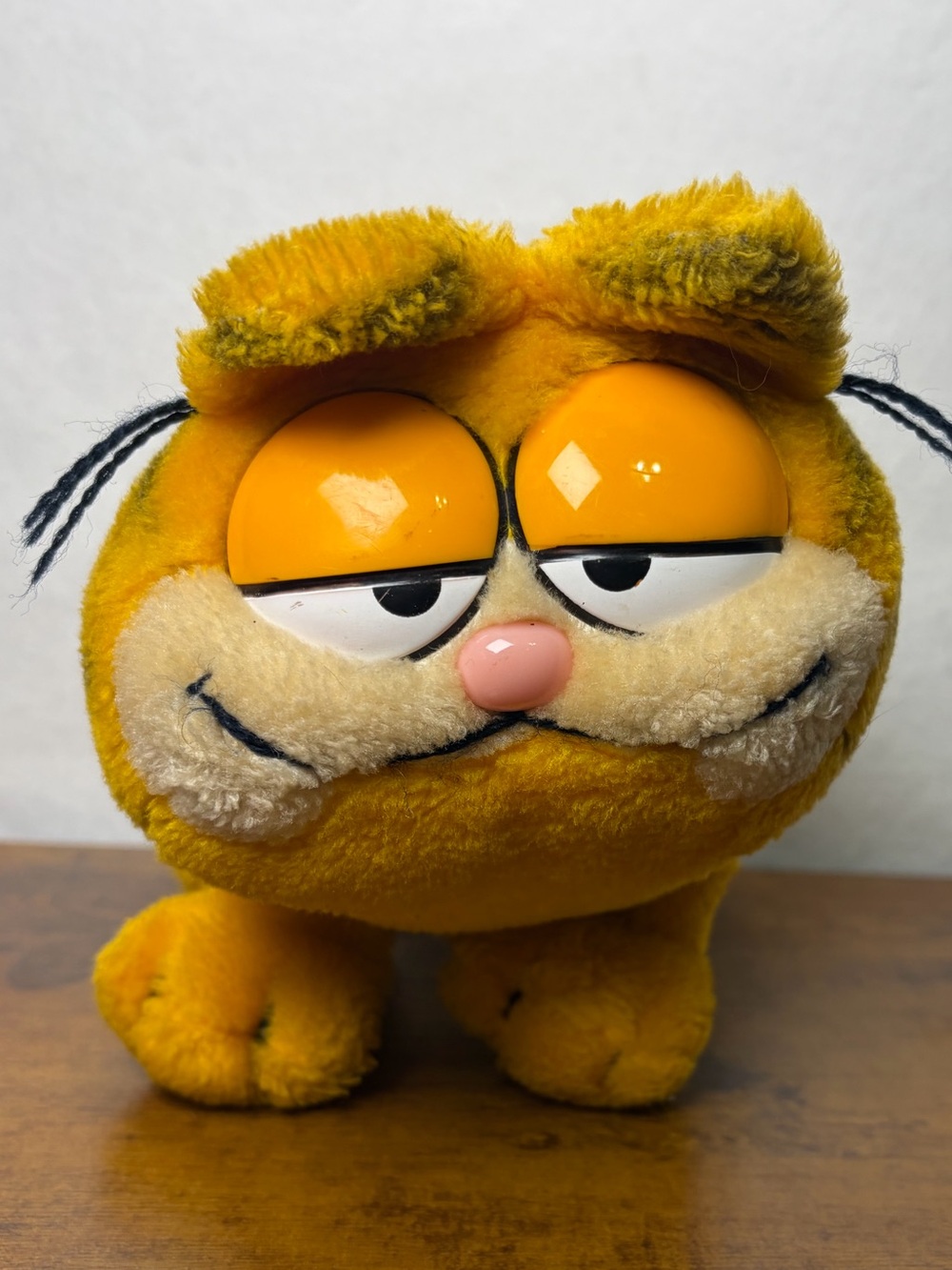 Vintage 1981 Garfield Standing Plush Toy (Dakin / Fun Farm)